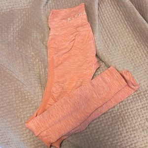 Alphalete aero legging: pink.